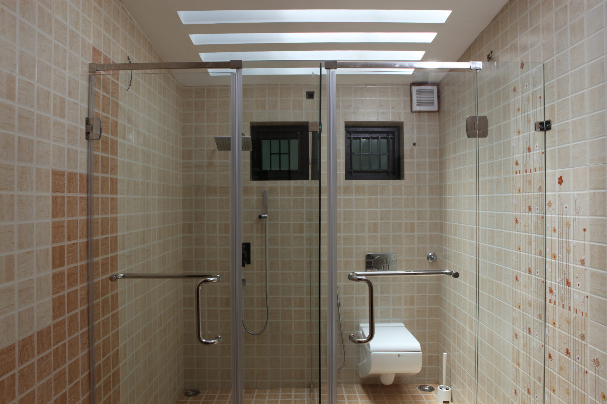 Glass Partition In Dubai +971581368989 Best Service